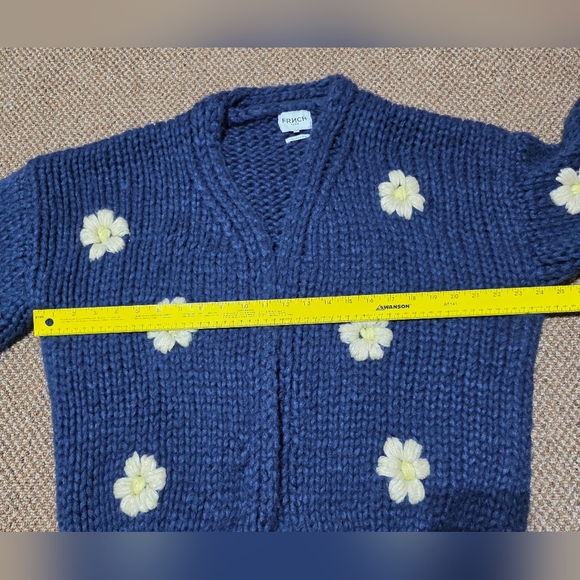 FRNCH Taya Floral Embroidered Hand Knit Cardigan Oversized  Chunky Size M/L - Picture 8 of 8